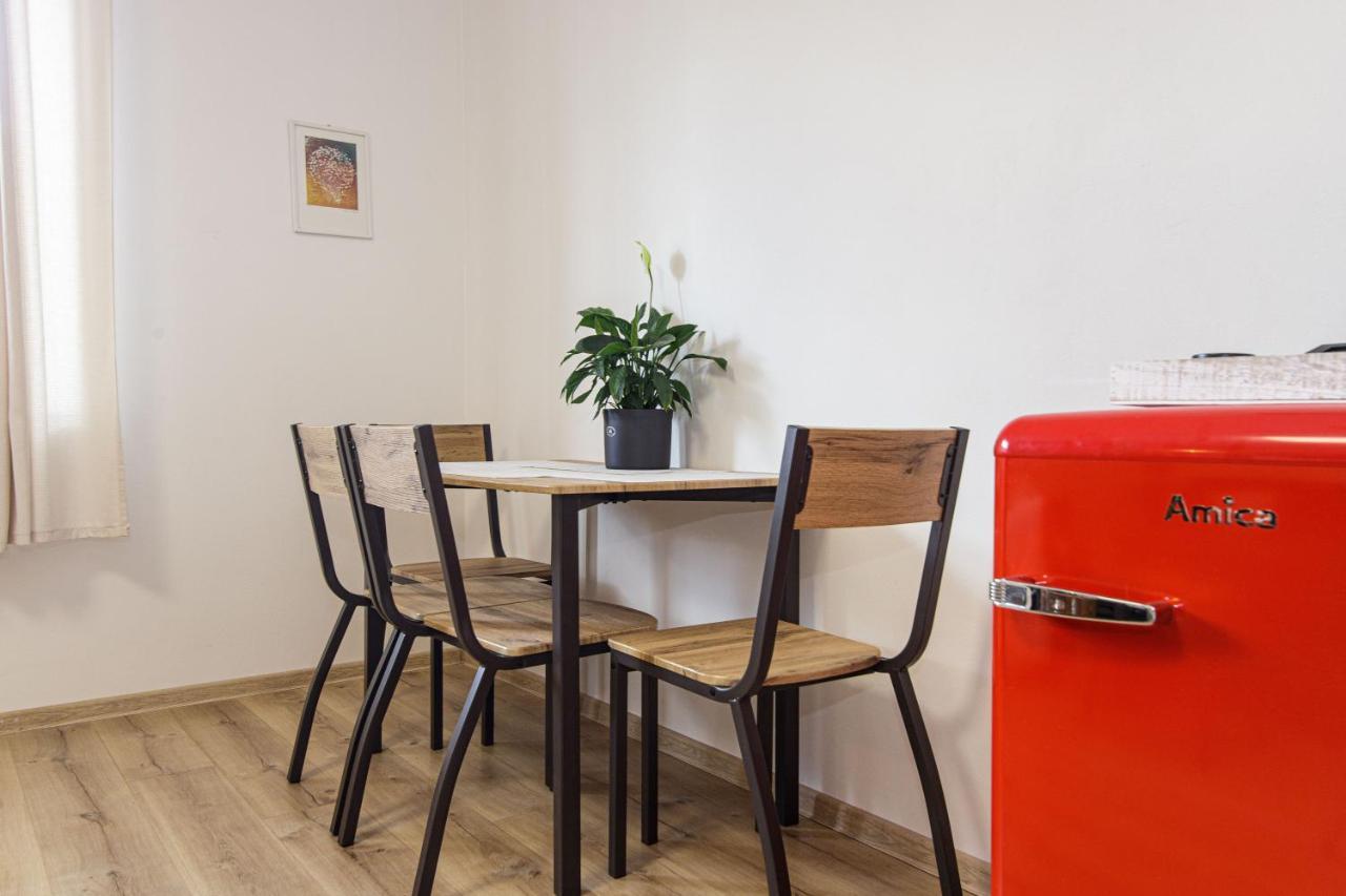 Apartment Hotel Stud Mb Οστράβα Εξωτερικό φωτογραφία