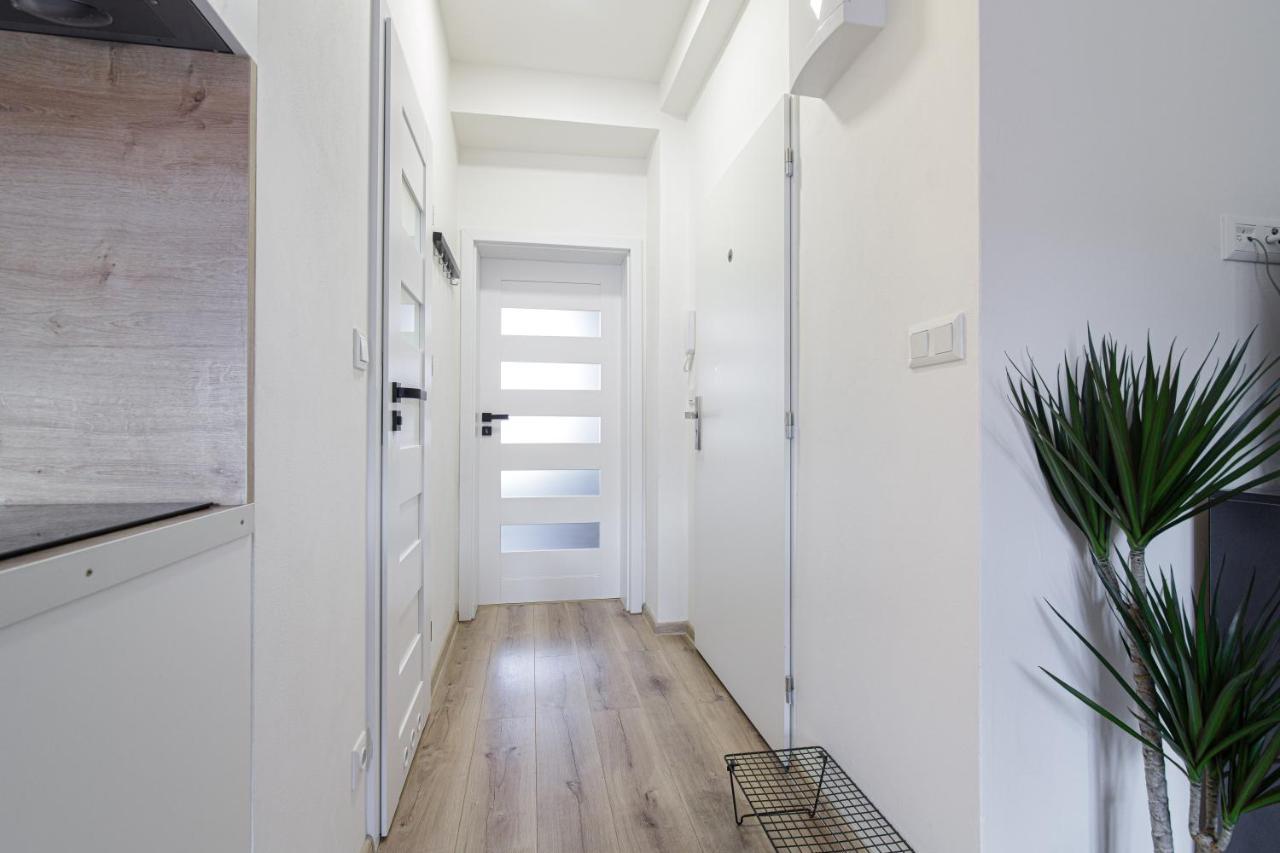 Apartment Hotel Stud Mb Οστράβα Εξωτερικό φωτογραφία