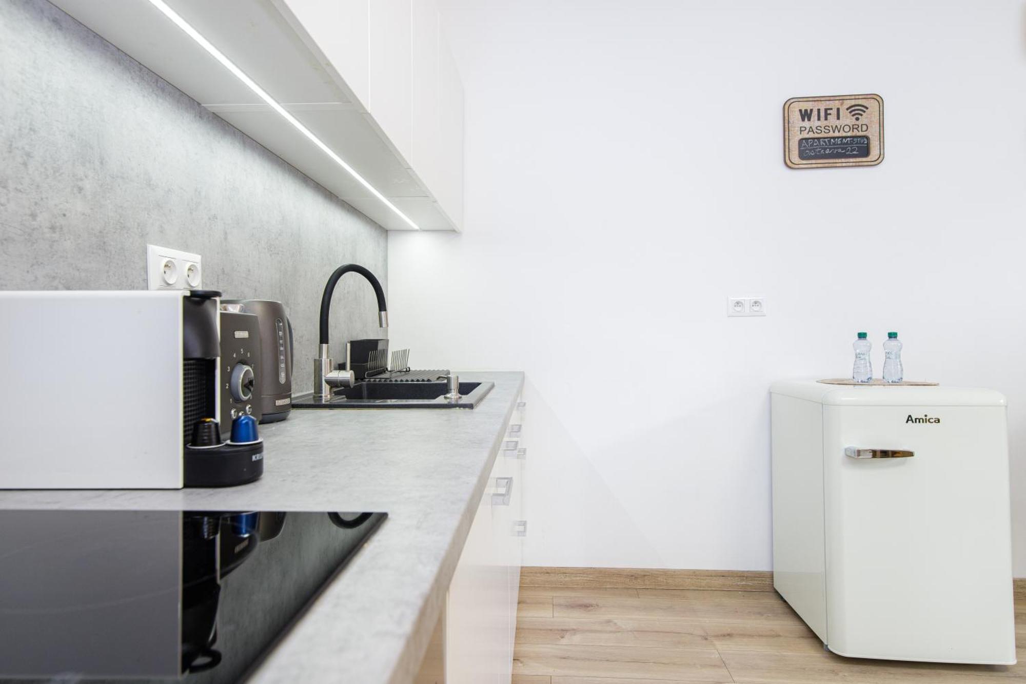 Apartment Hotel Stud Mb Οστράβα Εξωτερικό φωτογραφία