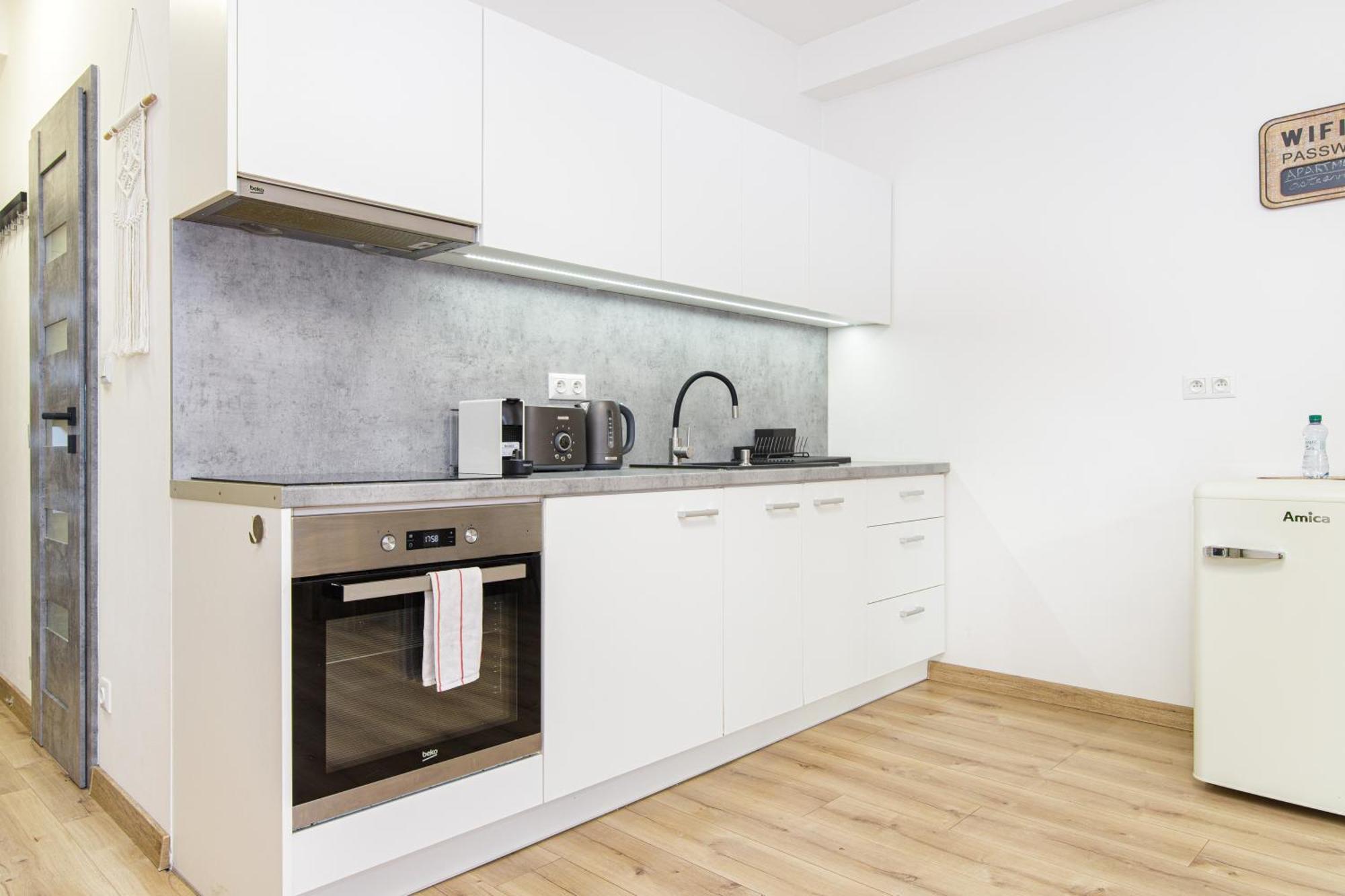 Apartment Hotel Stud Mb Οστράβα Εξωτερικό φωτογραφία