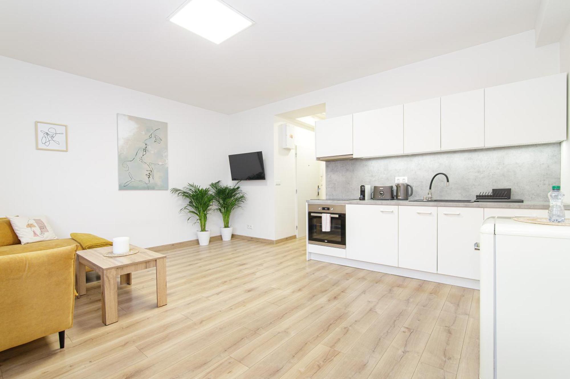 Apartment Hotel Stud Mb Οστράβα Εξωτερικό φωτογραφία