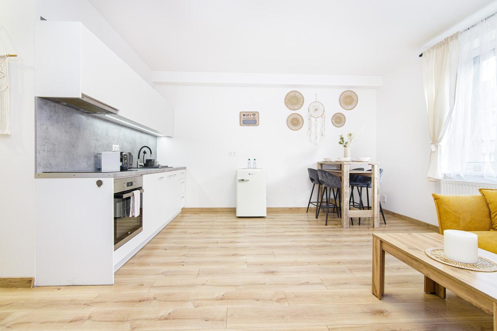 Apartment Hotel Stud Mb Οστράβα Εξωτερικό φωτογραφία